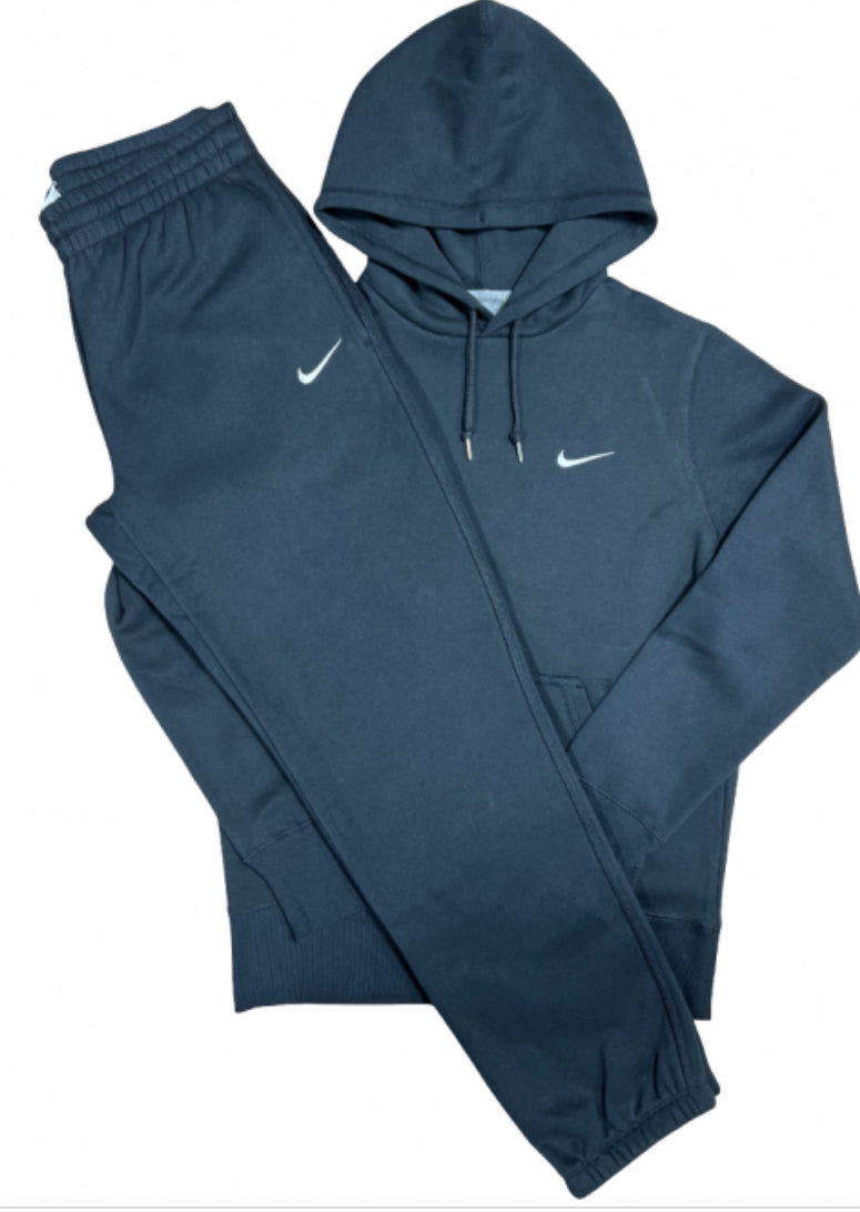 Nike Club Tracksuit classic