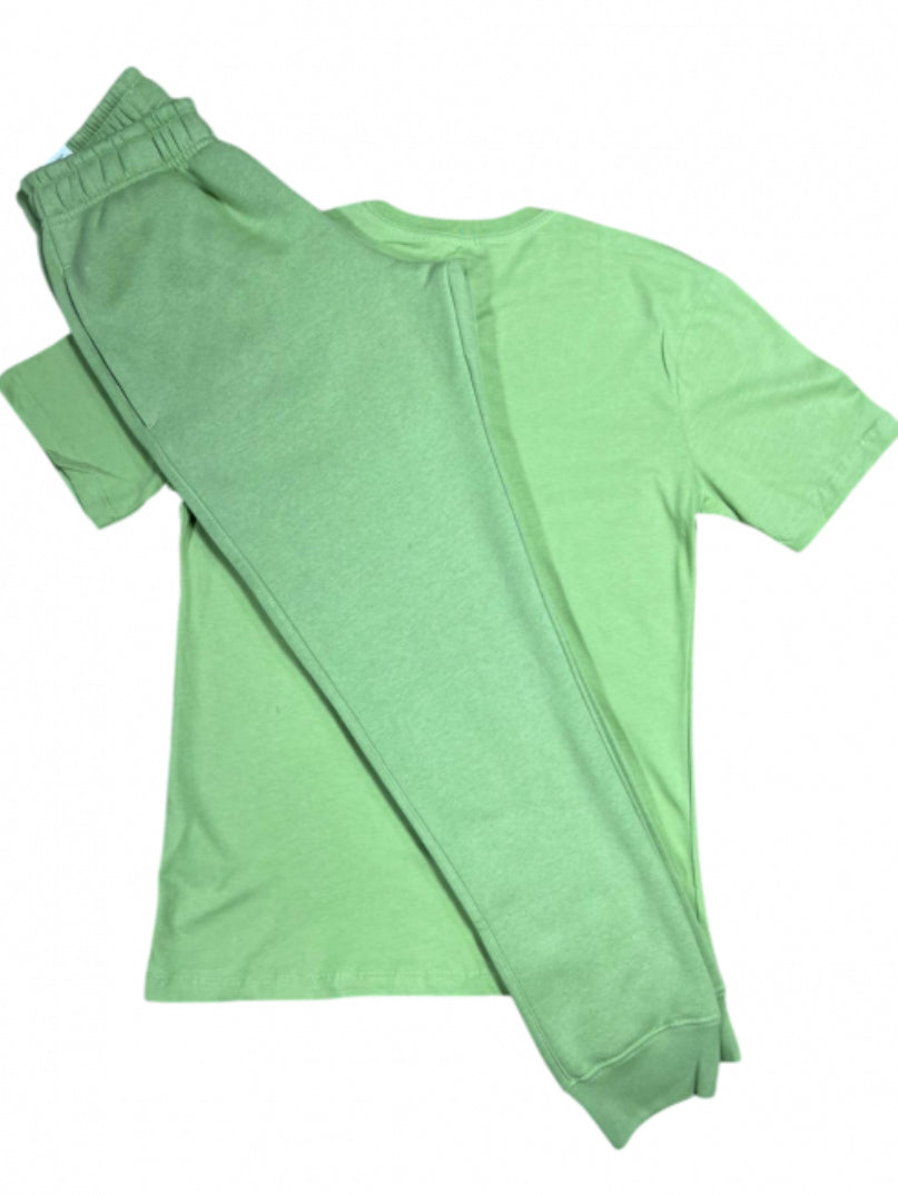 Nike t-shirt & joggers set Pistachio