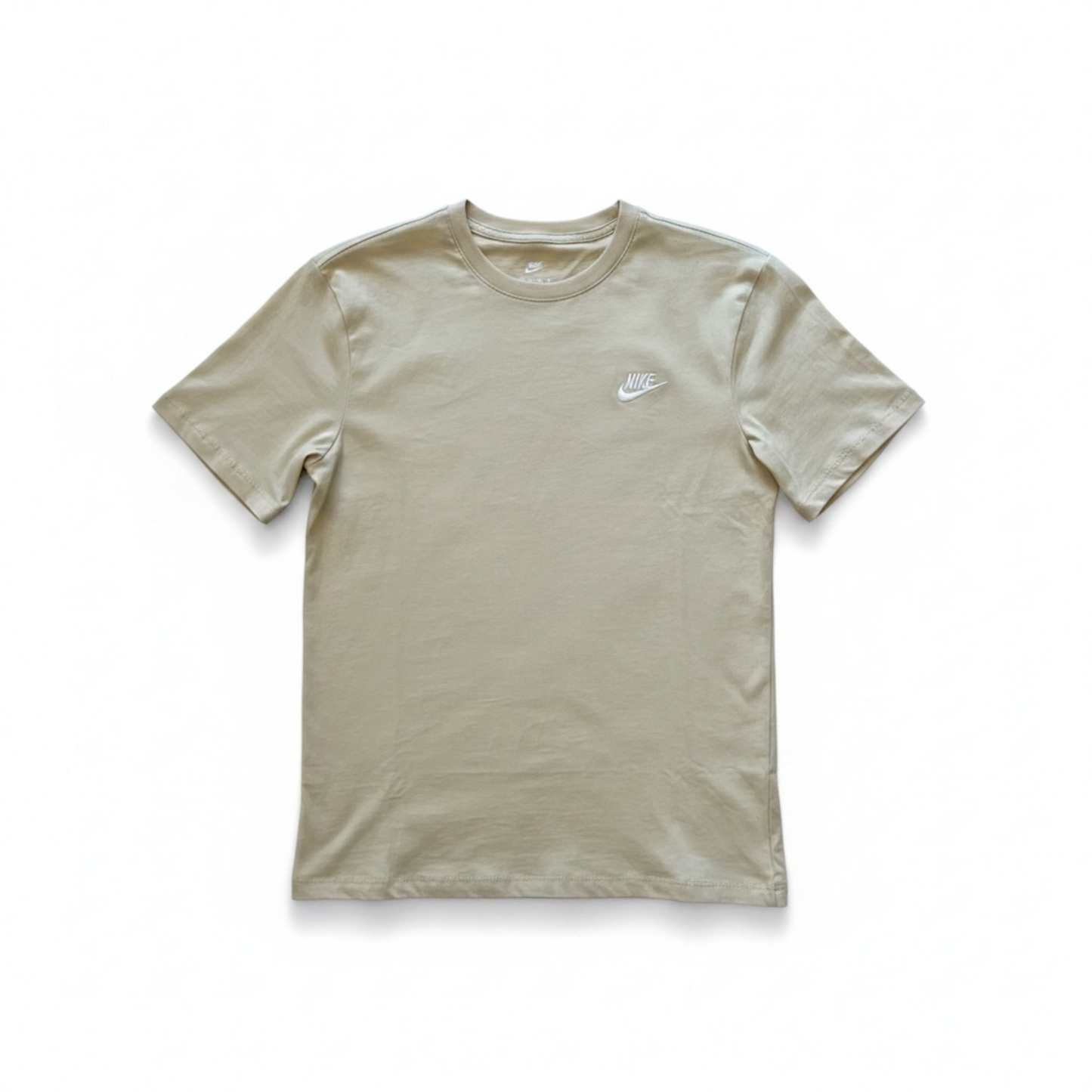 Nike Essential T-Shirt – Men’s Cotton Tee A Clean Everyday Essential