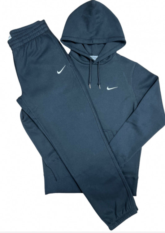 Nike Club Tracksuit classic