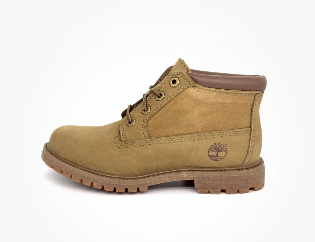 Timberland Women's Beige Nellie Chukka last pair