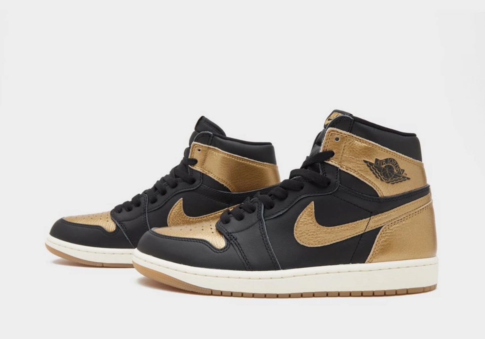 Nike Air Jordan 1 OG High top Black & Gold