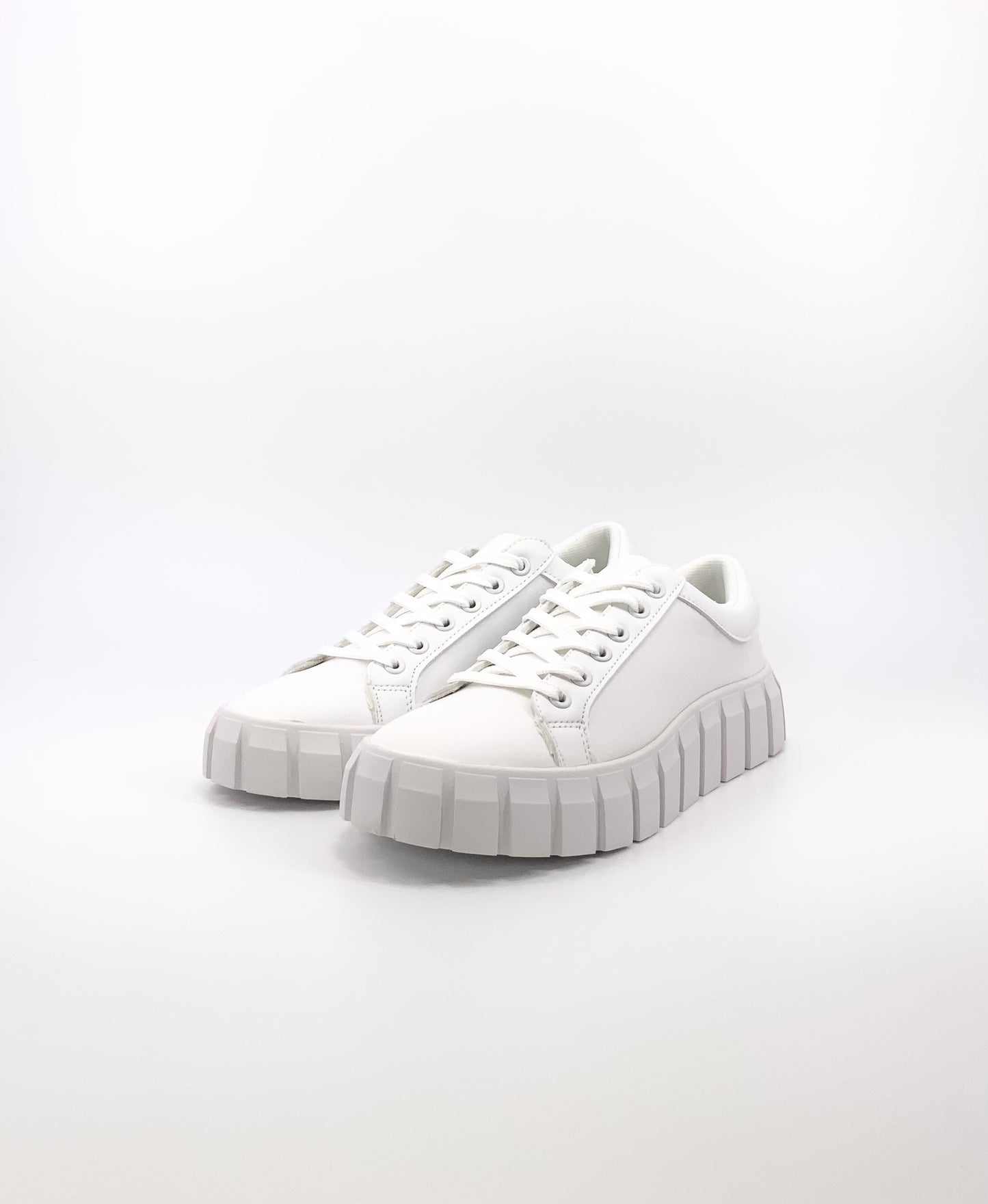 Women's Chunky white trainer