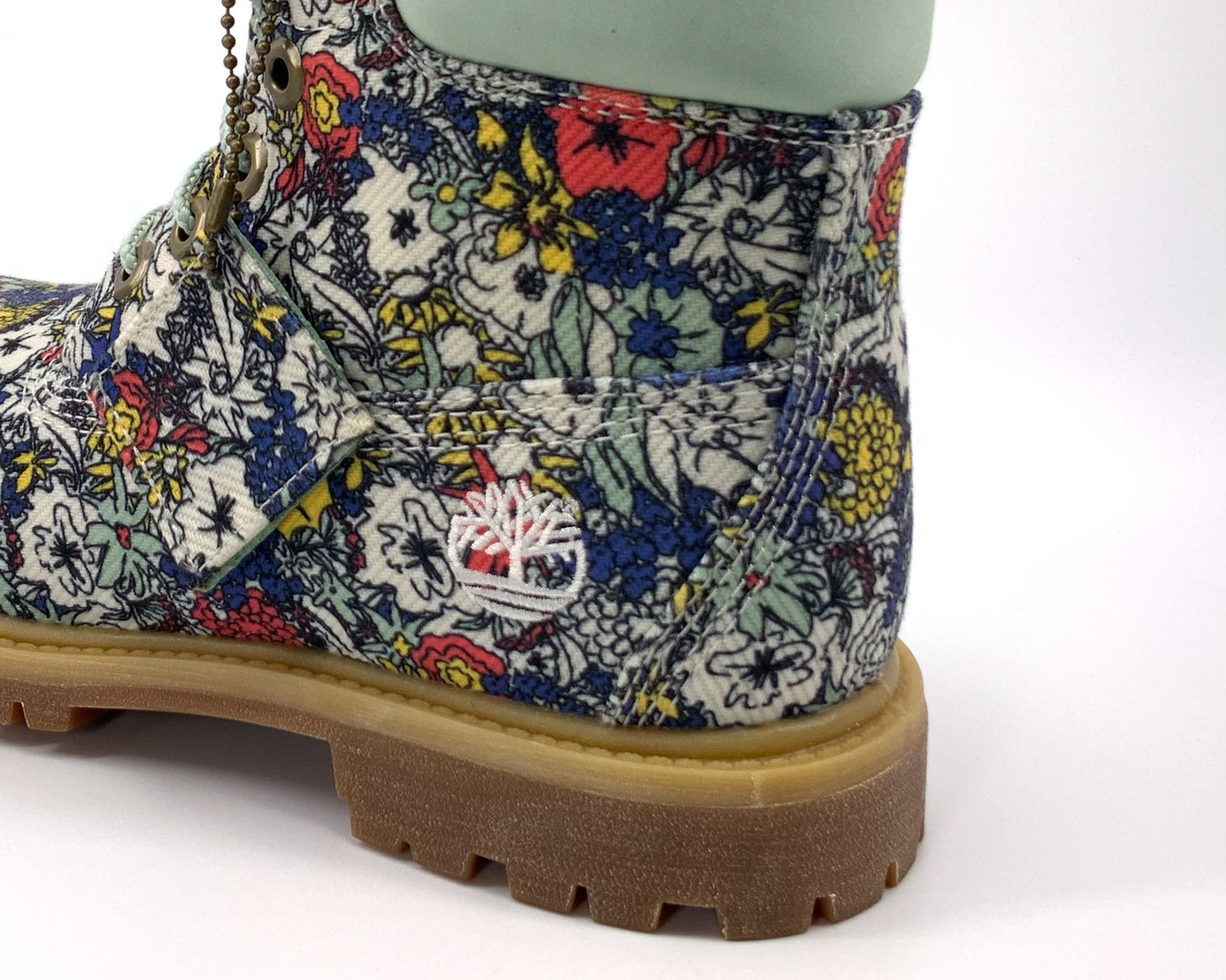 Timberland Women's 6-Inch Premium Floral Boots Limited Edition A1BHZ