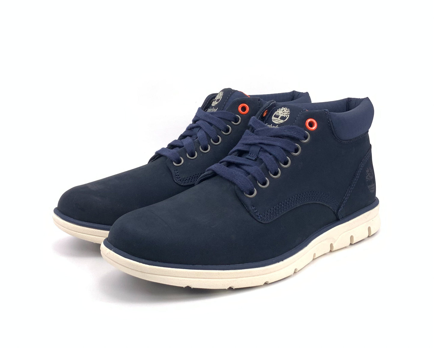 Timberland Bradstreet Chukka NVY Nubuck  A1TVX