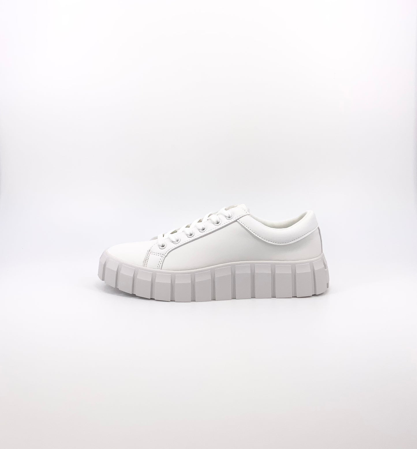 Women's Chunky white trainer