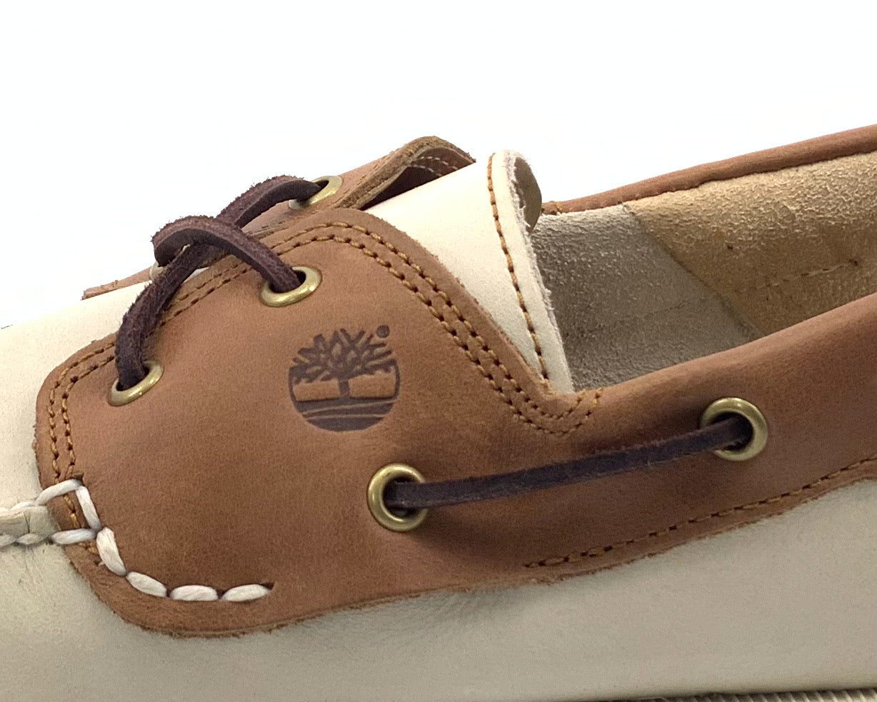 Timberland Premium cream and brown boat shoe. A13I1